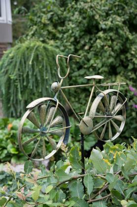 A Lot Dekoration - Havestick Vindspinner Cykel Metal , hemmetshjarta.dk